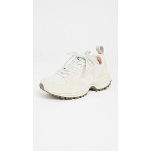 Veja 'Venturi' White Sneakers Size 6